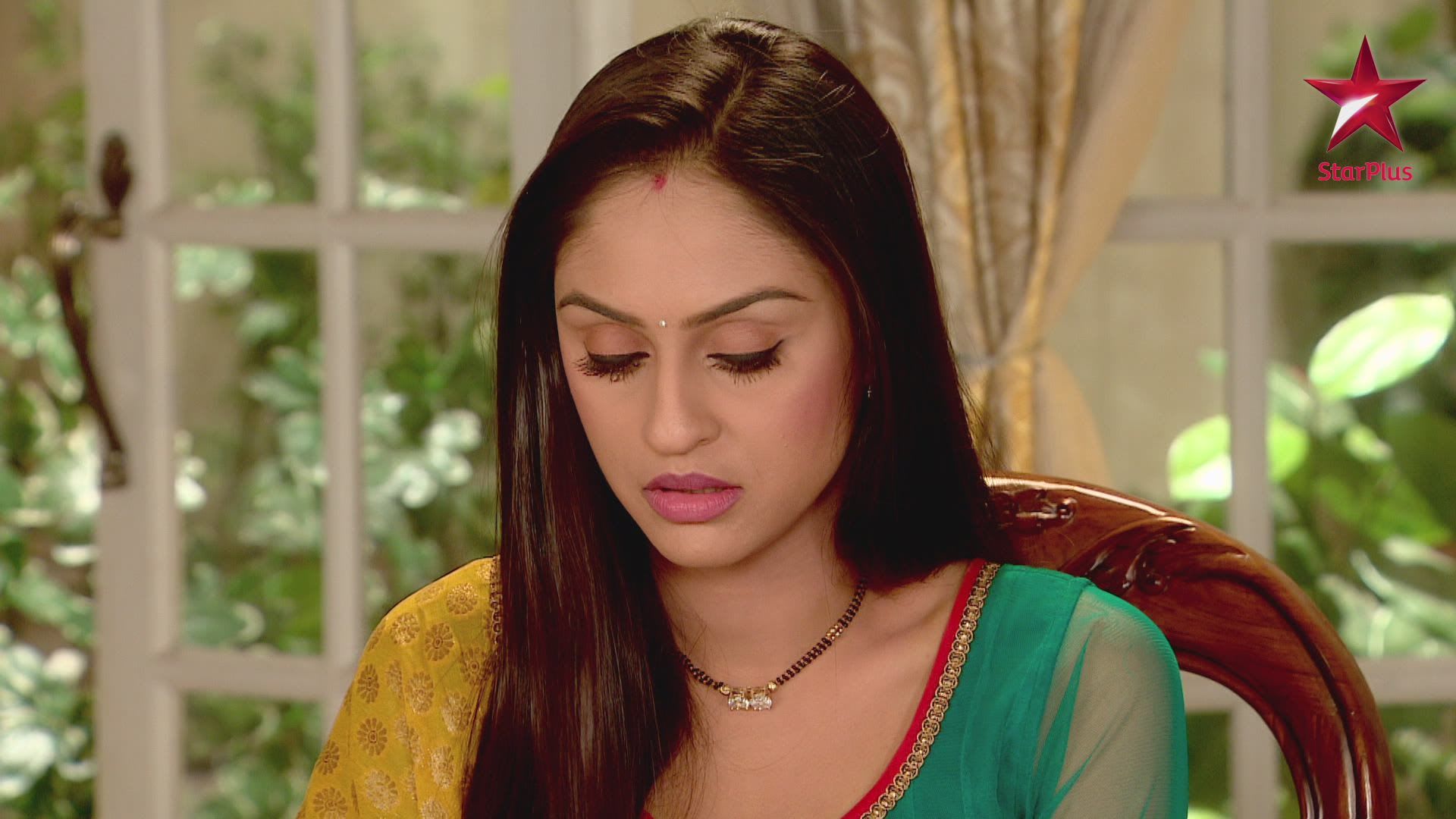 Watch Ek Hazaaron Mein Meri Behna Hai S5 Episode 2 on JioHotstar