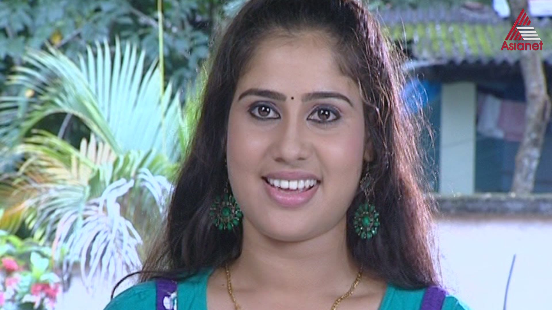 Watch Razia's dilemma Online