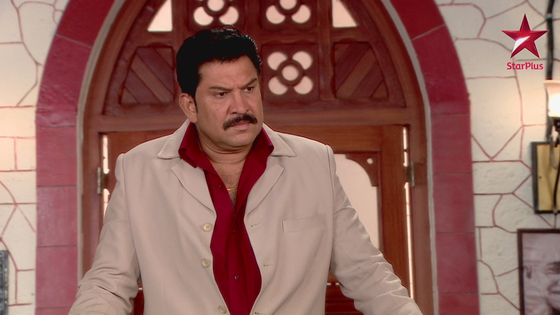  Watch Ek Hazaaron Mein Meri Behna Hai S8 Episode 17 on JioHotstar Bildidee 