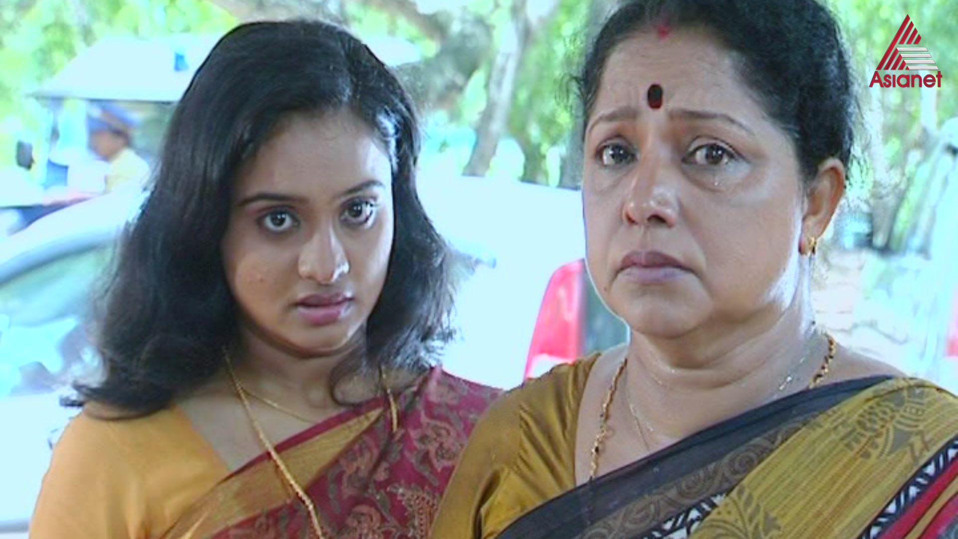 Watch Parasparam S17 Episode 4 on JioHotstar