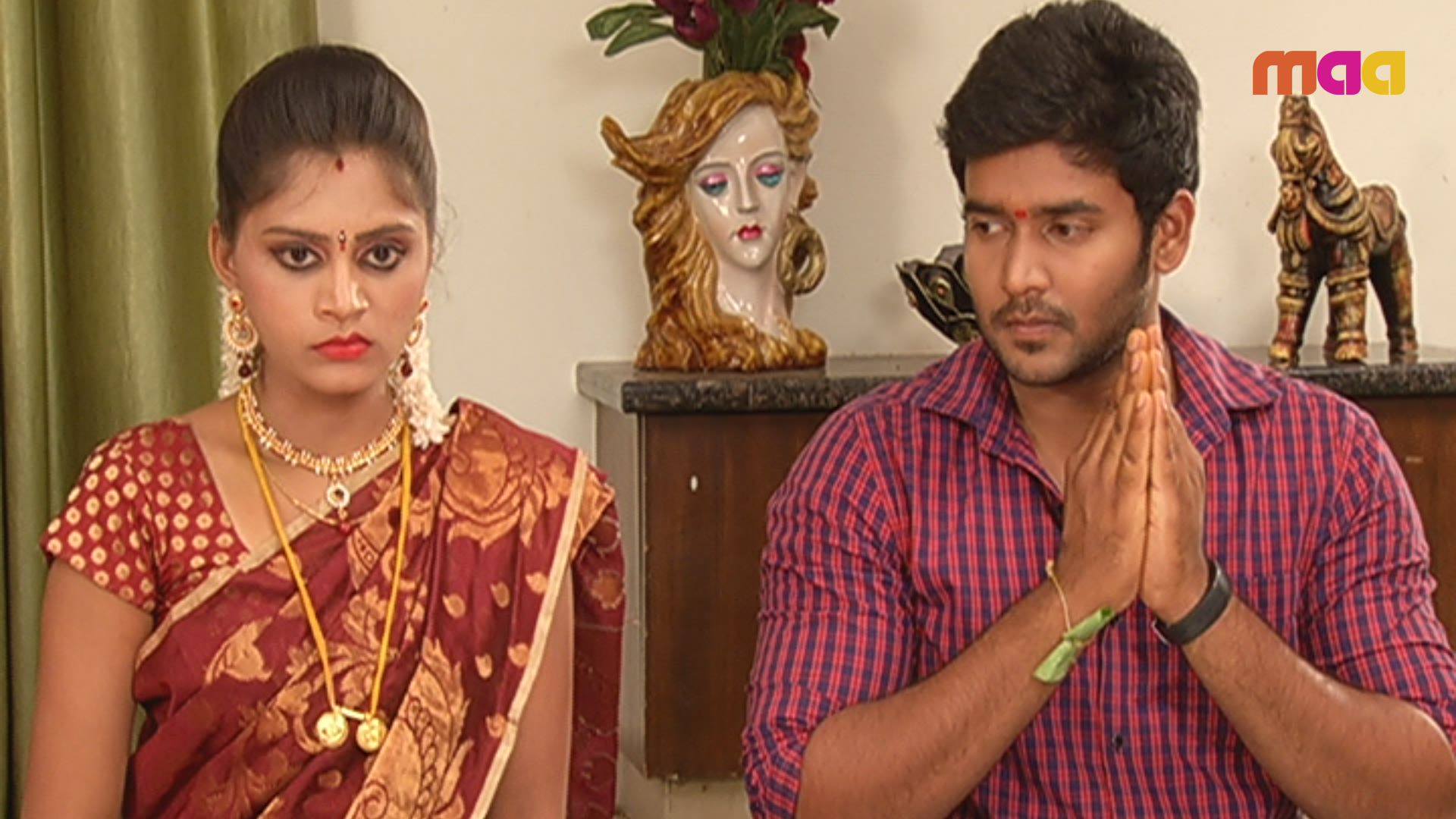 Watch puttinti-pattucheera only on Watcho