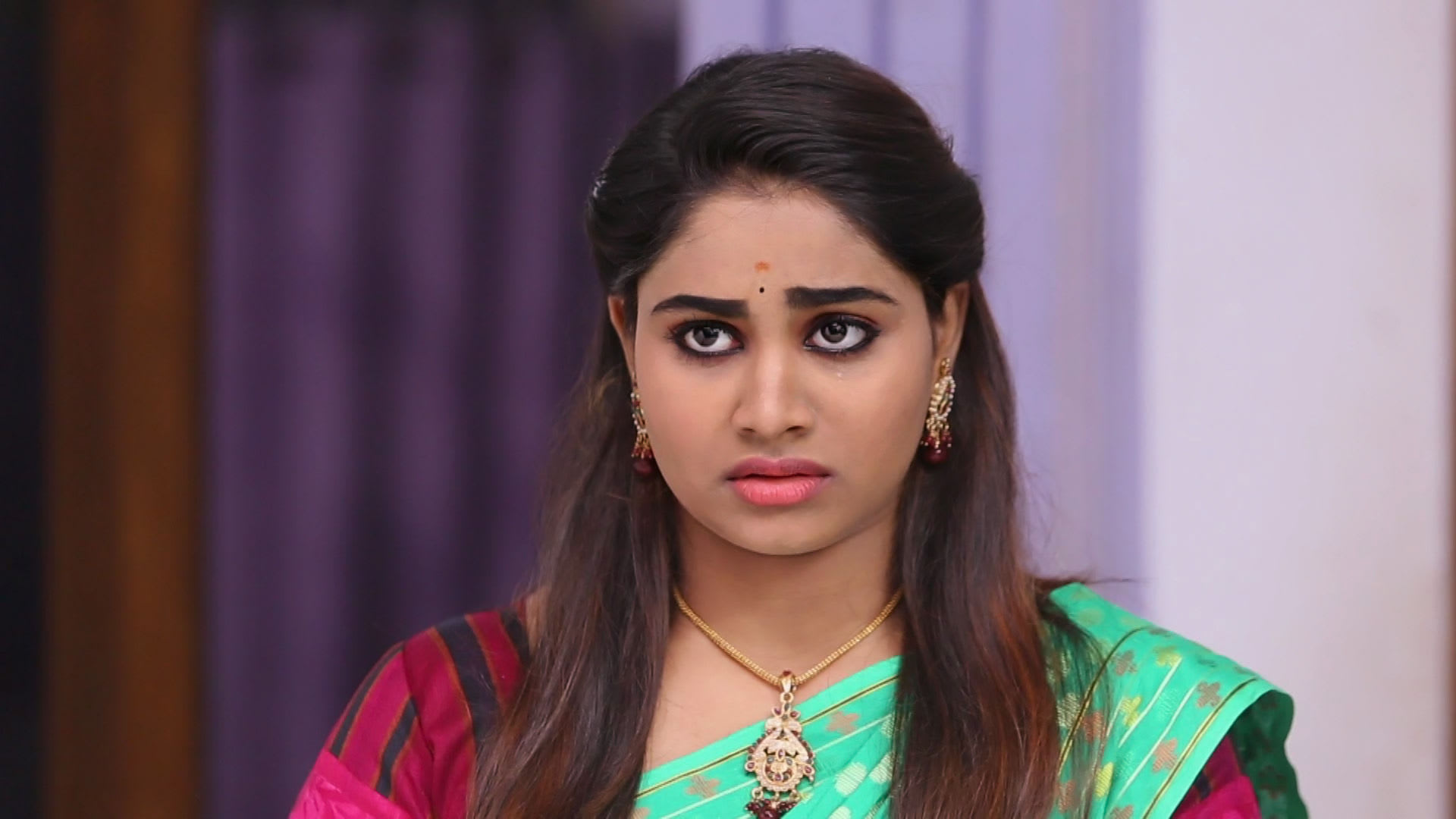 Sneha Gets Cornered Again