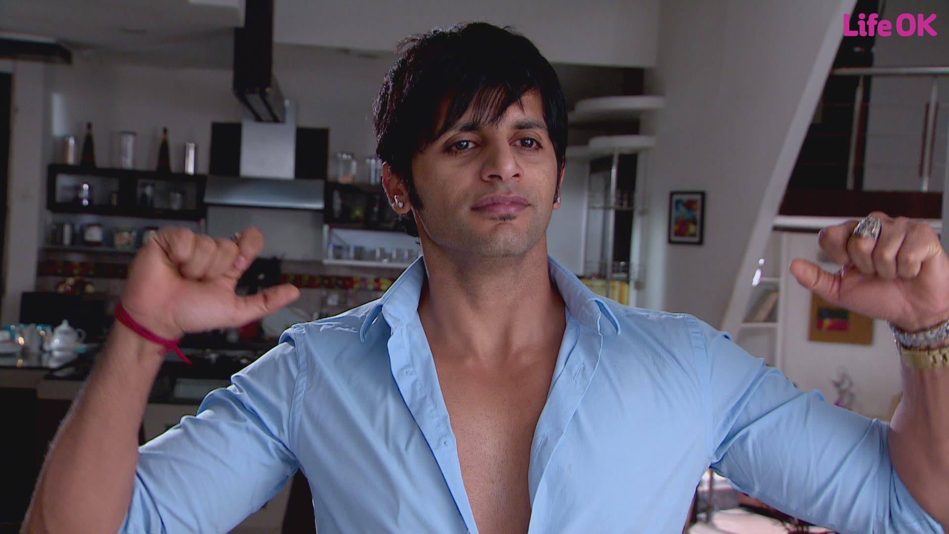 Watch Viraj Assigns His Men To Kill Raj Online