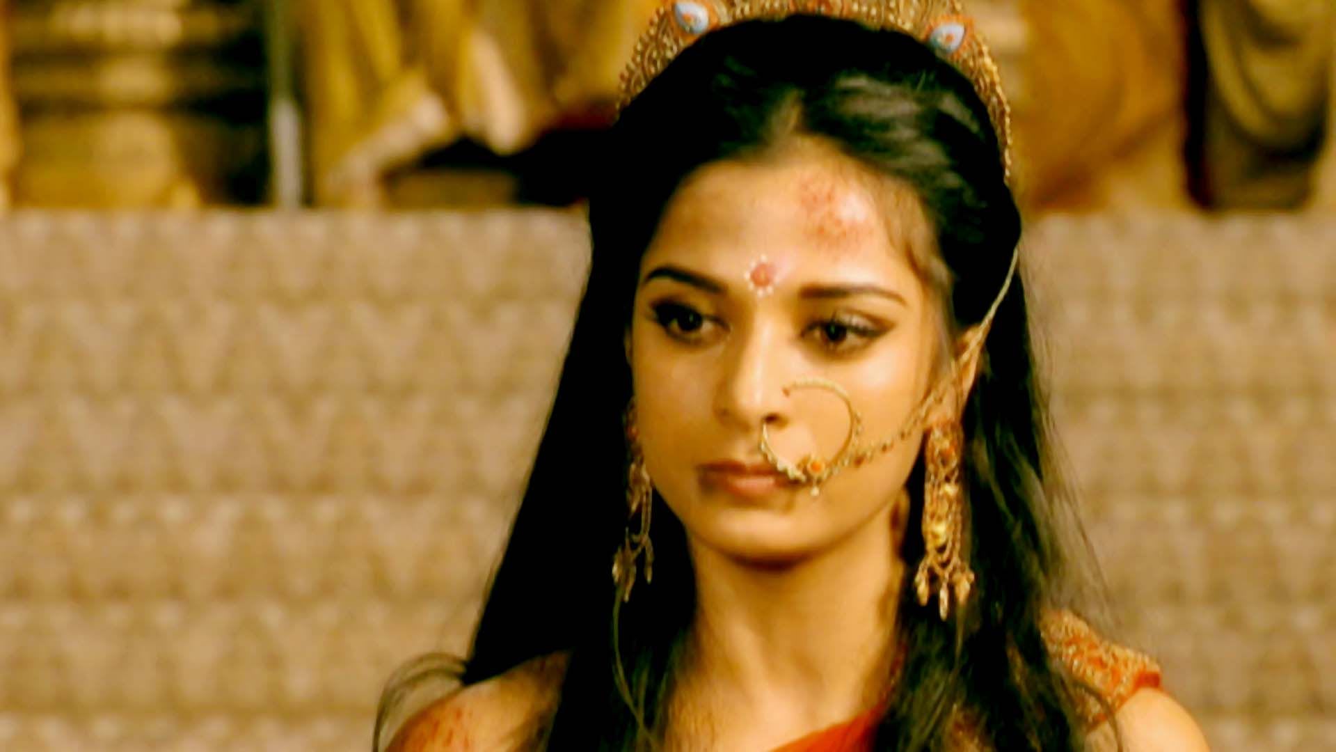 Draupadi Surrenders Herself