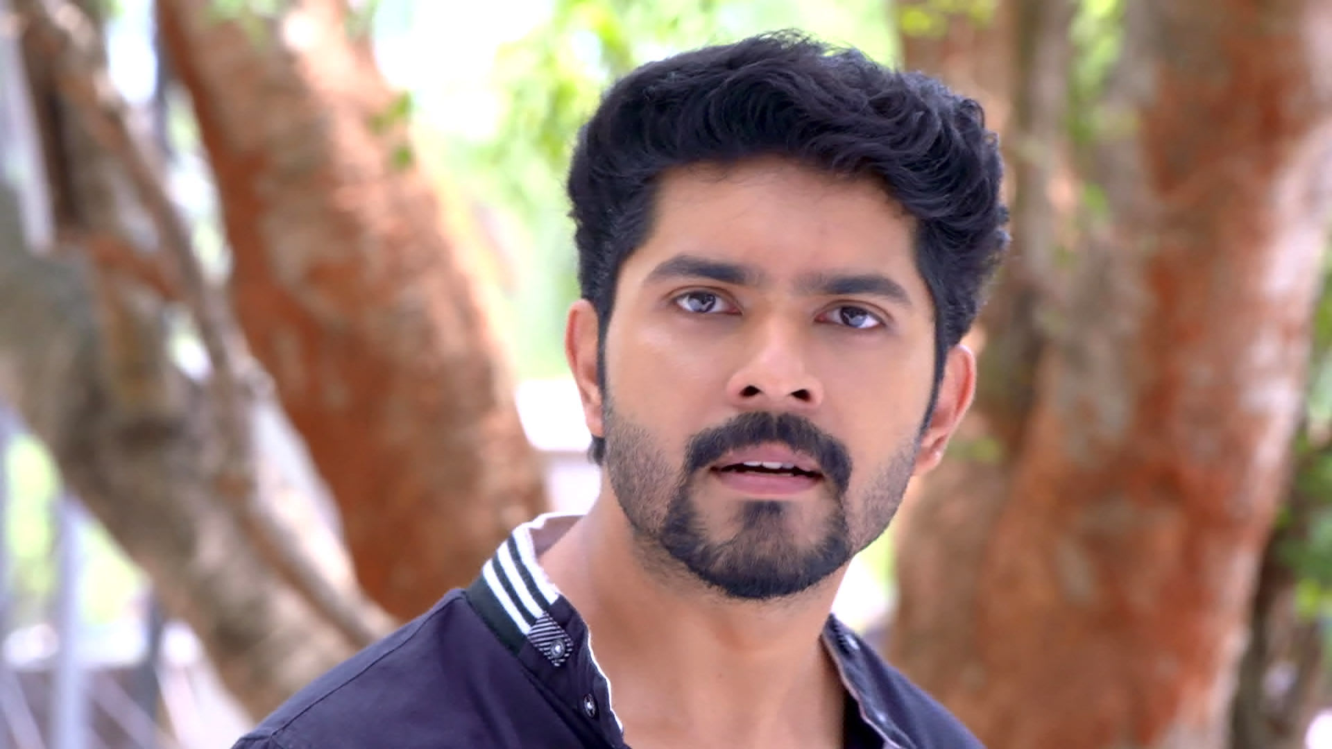 watch-kasthooriman-s1-episode-107-on-disney-hotstar