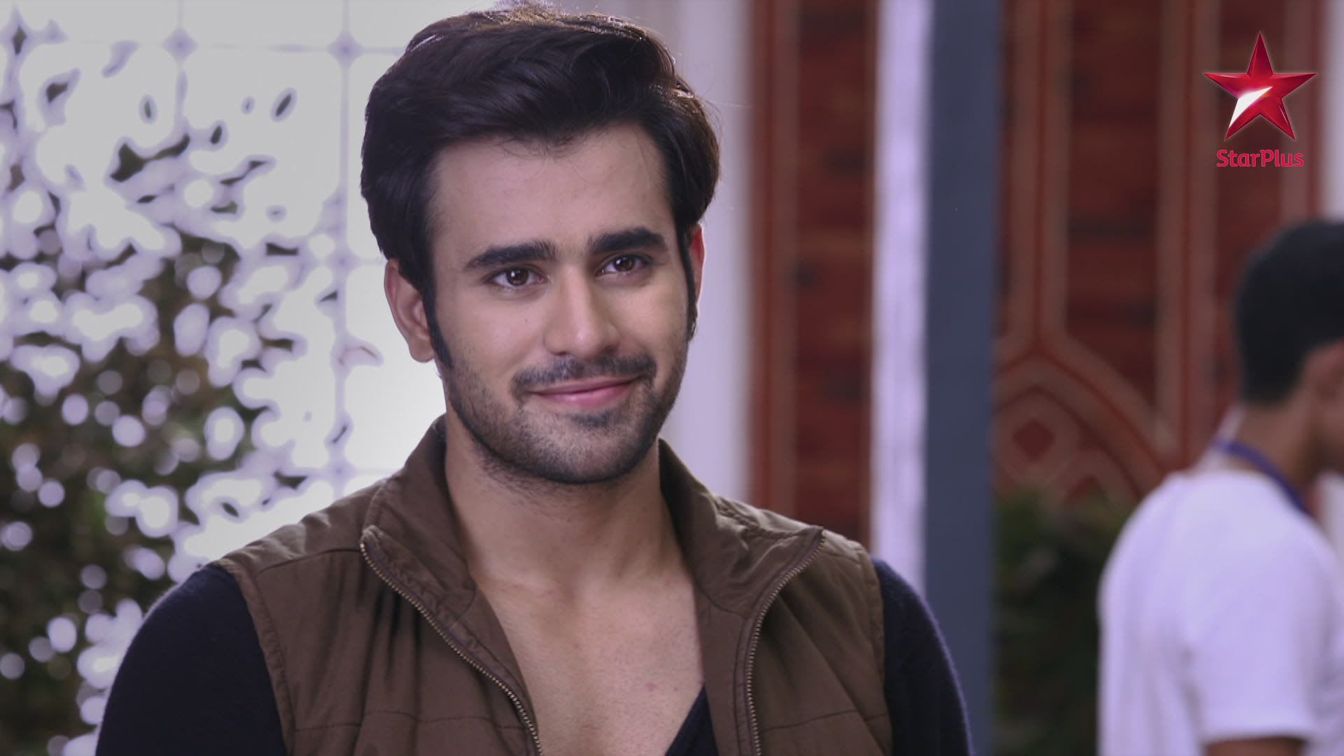 Watch Phir Bhi Na Maane Badtameez Dil S1 Episode 3 on JioHotstar