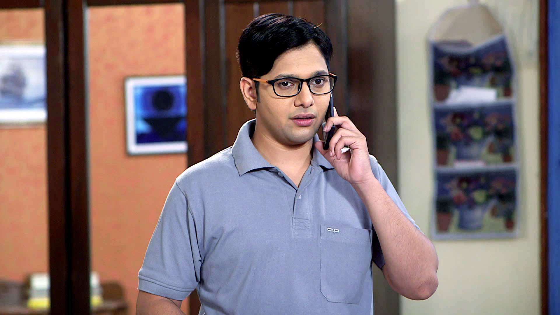 Watch Aamhi Doghe Raja Rani S1 Episode 53 on JioHotstar