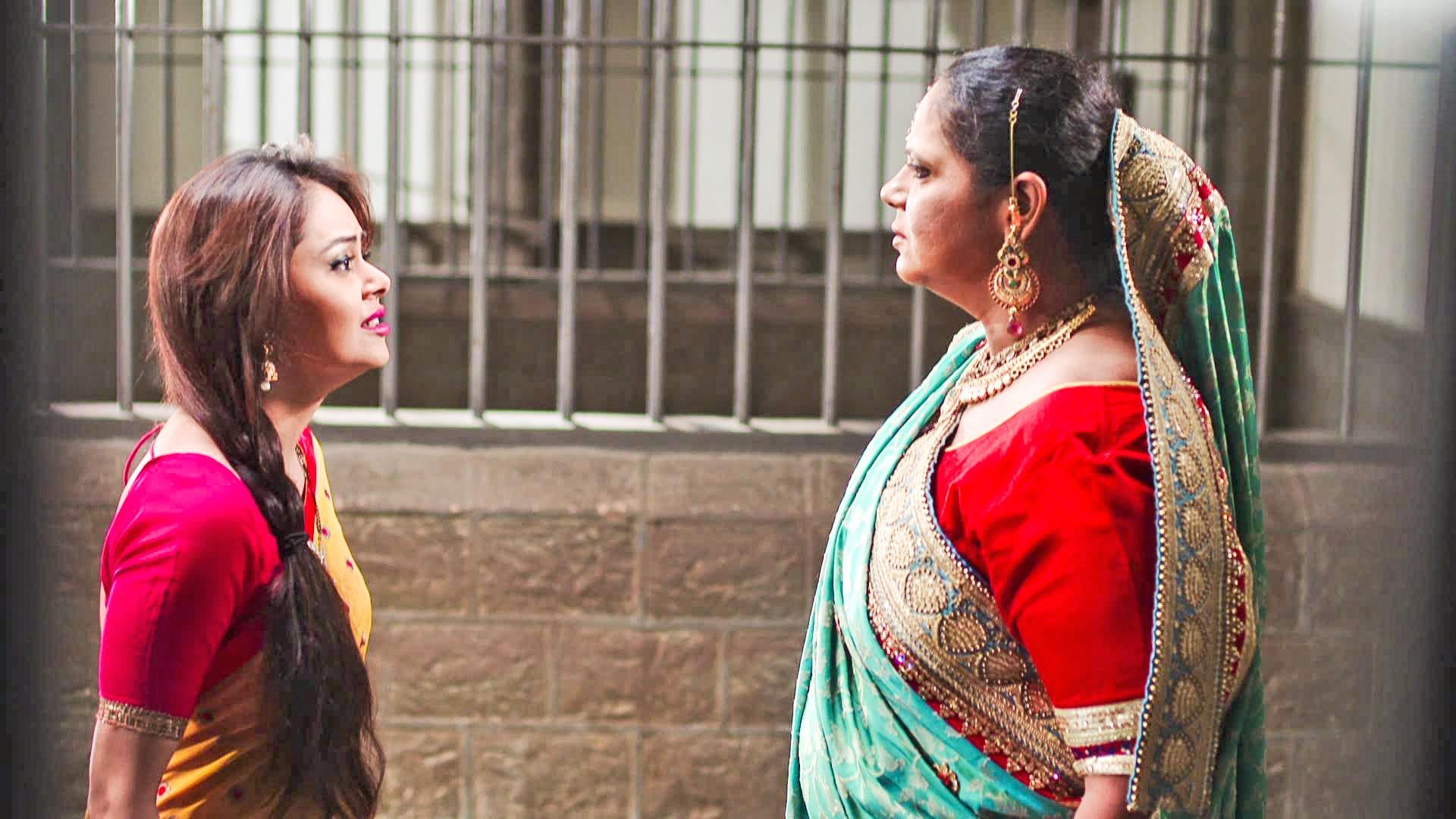 Stream Gopi Meets Kokila In Jail Season 1 Episode 2002 – Gopi Meets Kokila In Jail on Hotstar
