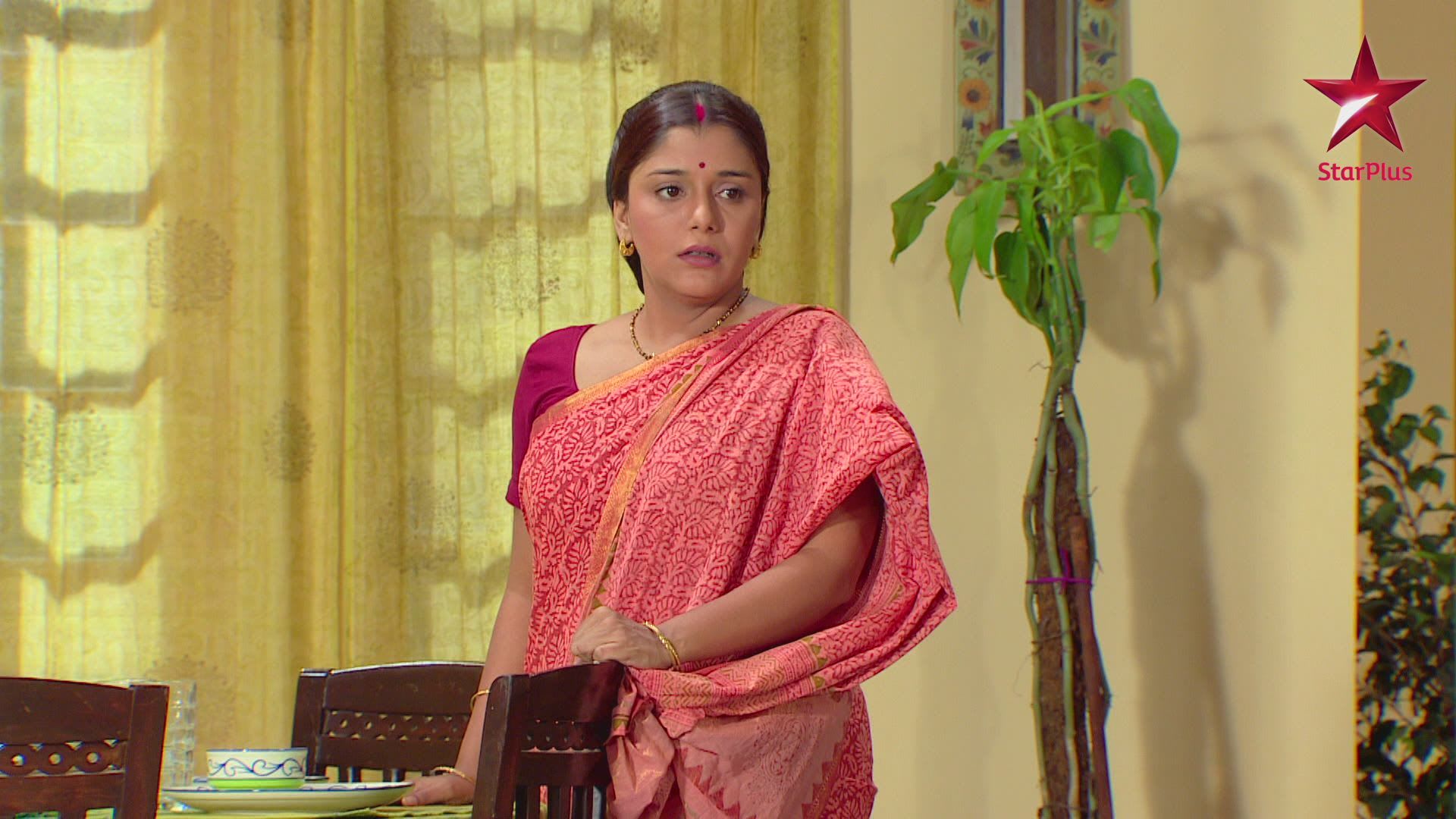 Watch NAVYA - Naye Dhadkan Naye Sawaal S3 Episode 31 on JioHotstar