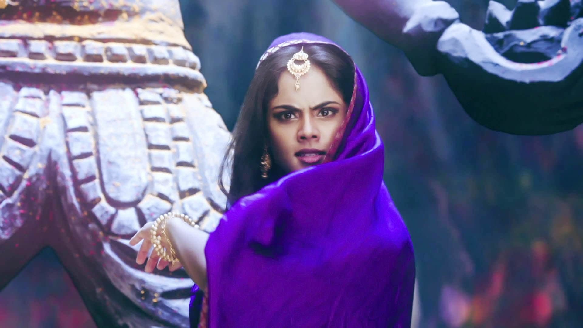 Devsena Fights Manikarnika!