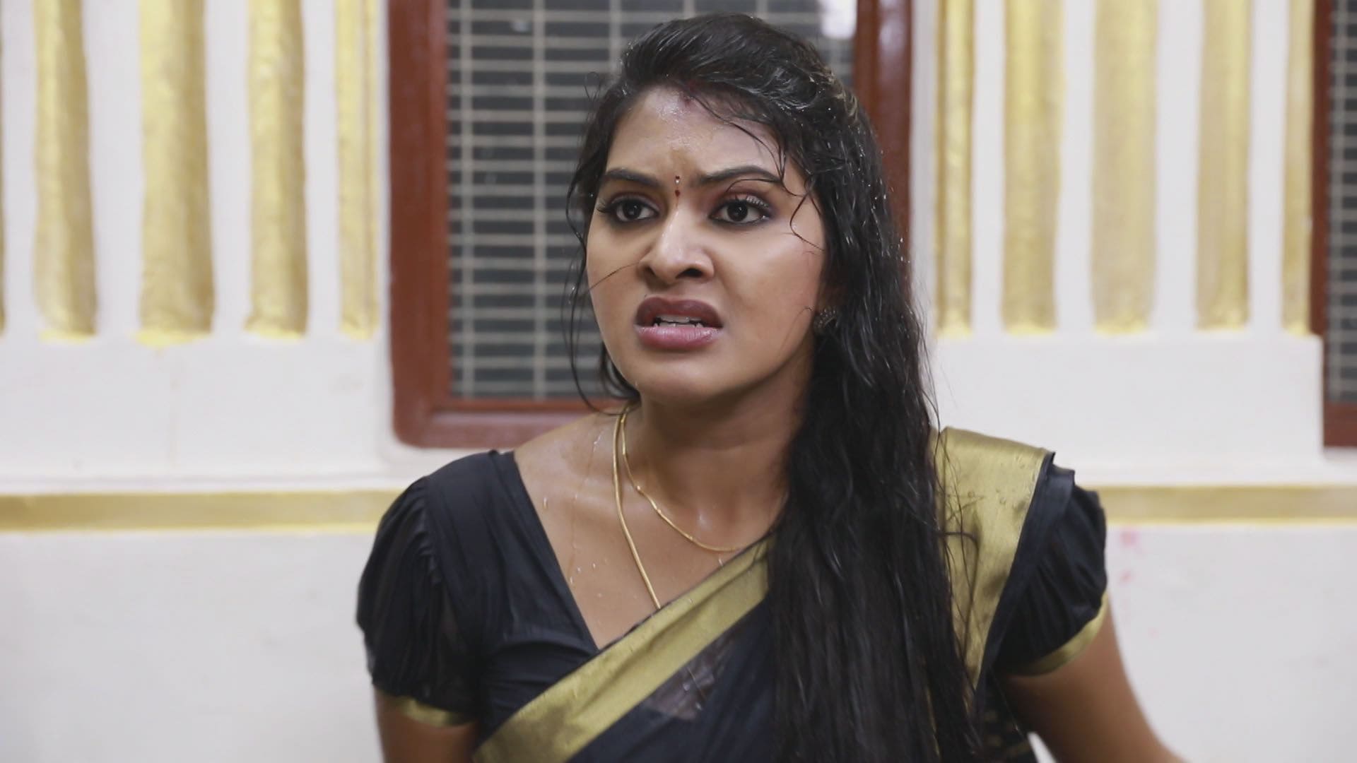 Meenakshi To End Her Life