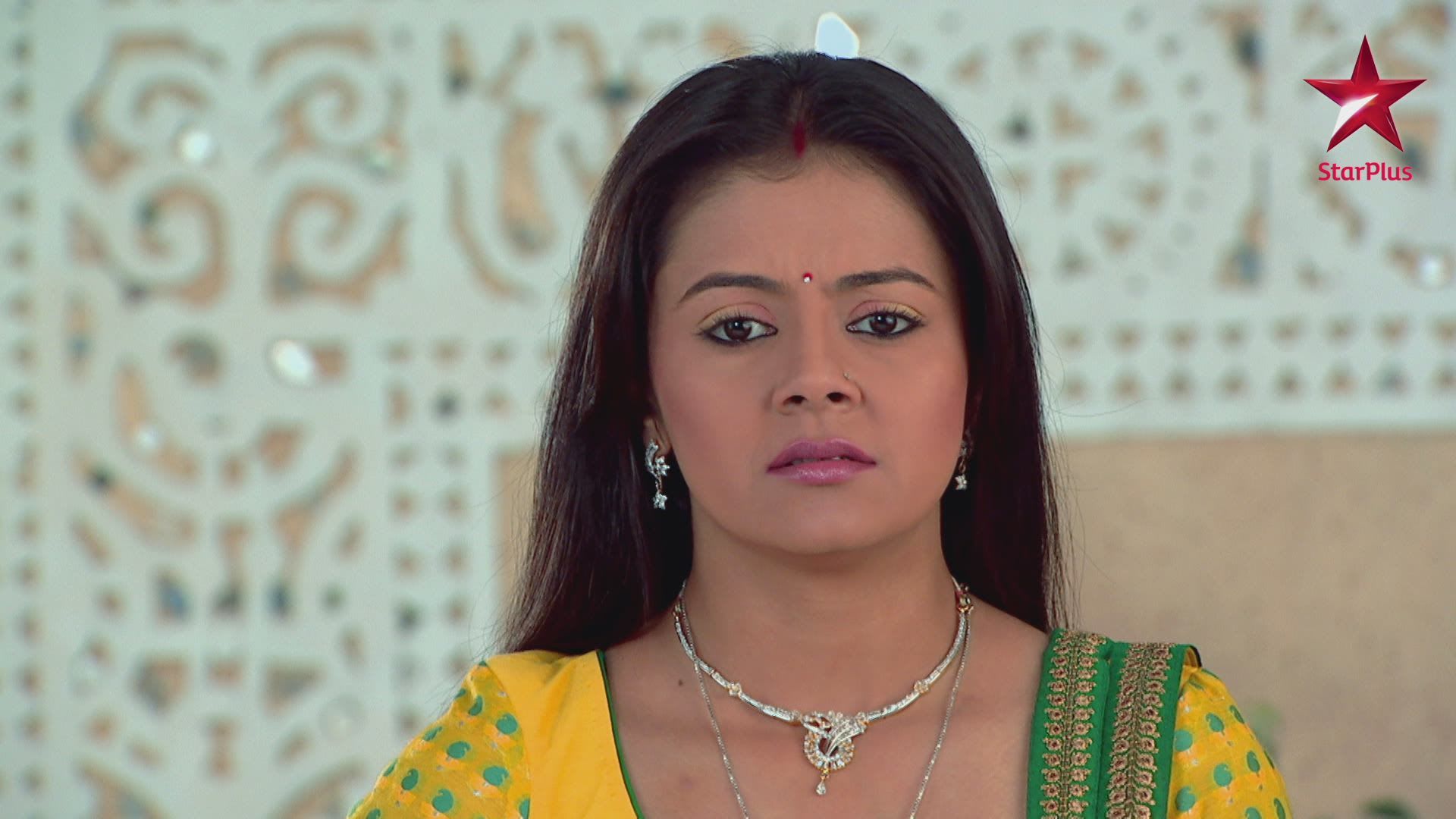 Gopi suspects Anurag s intention