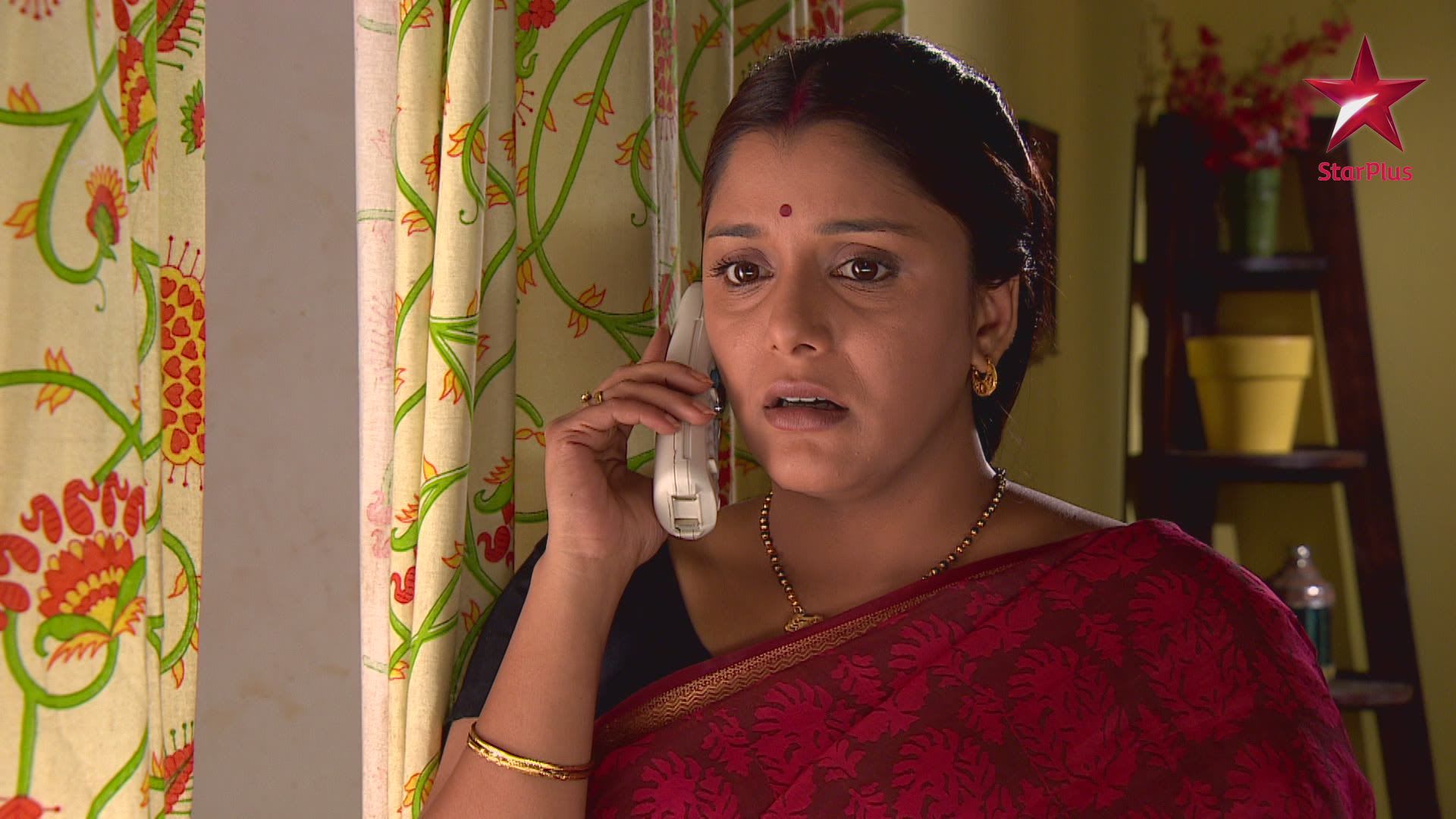 Watch NAVYA - Naye Dhadkan Naye Sawaal S3 Episode 10 on JioHotstar