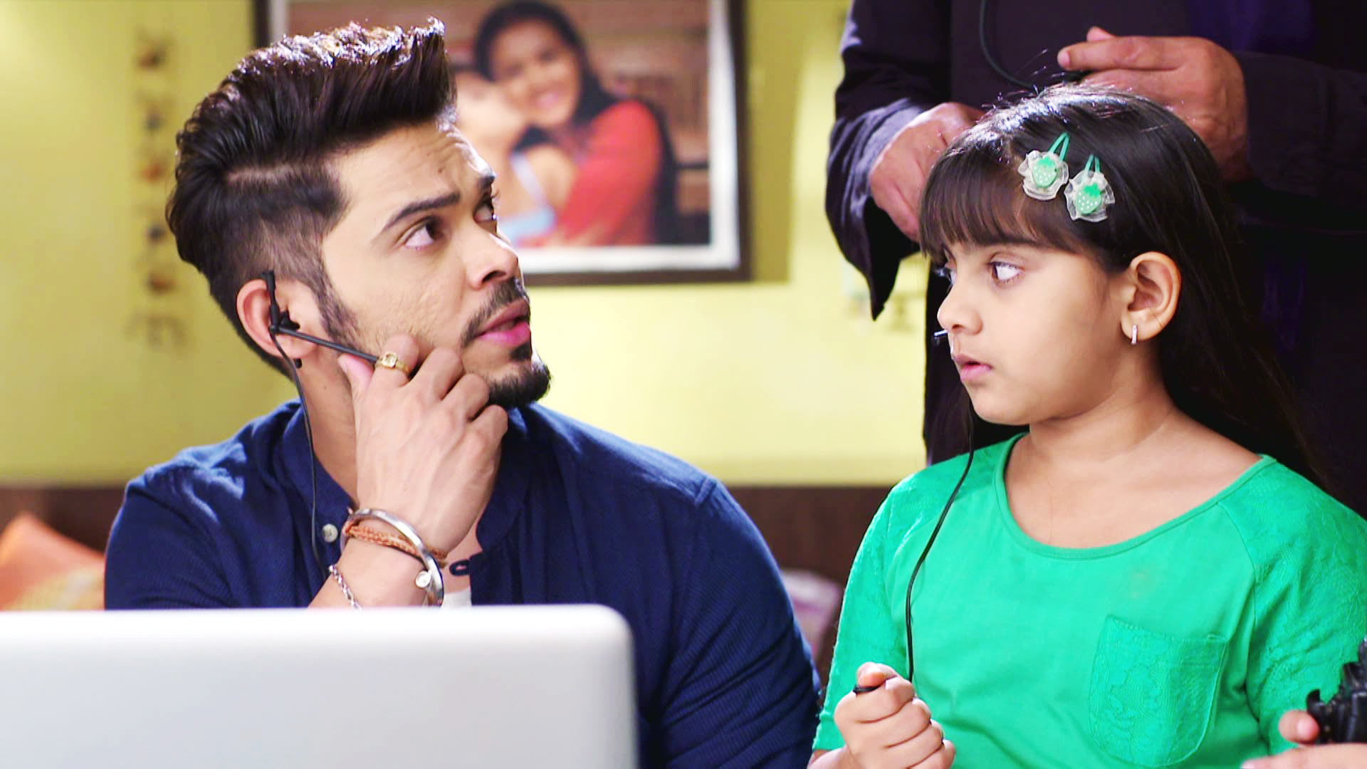 Avni Shoots Asha Ashish