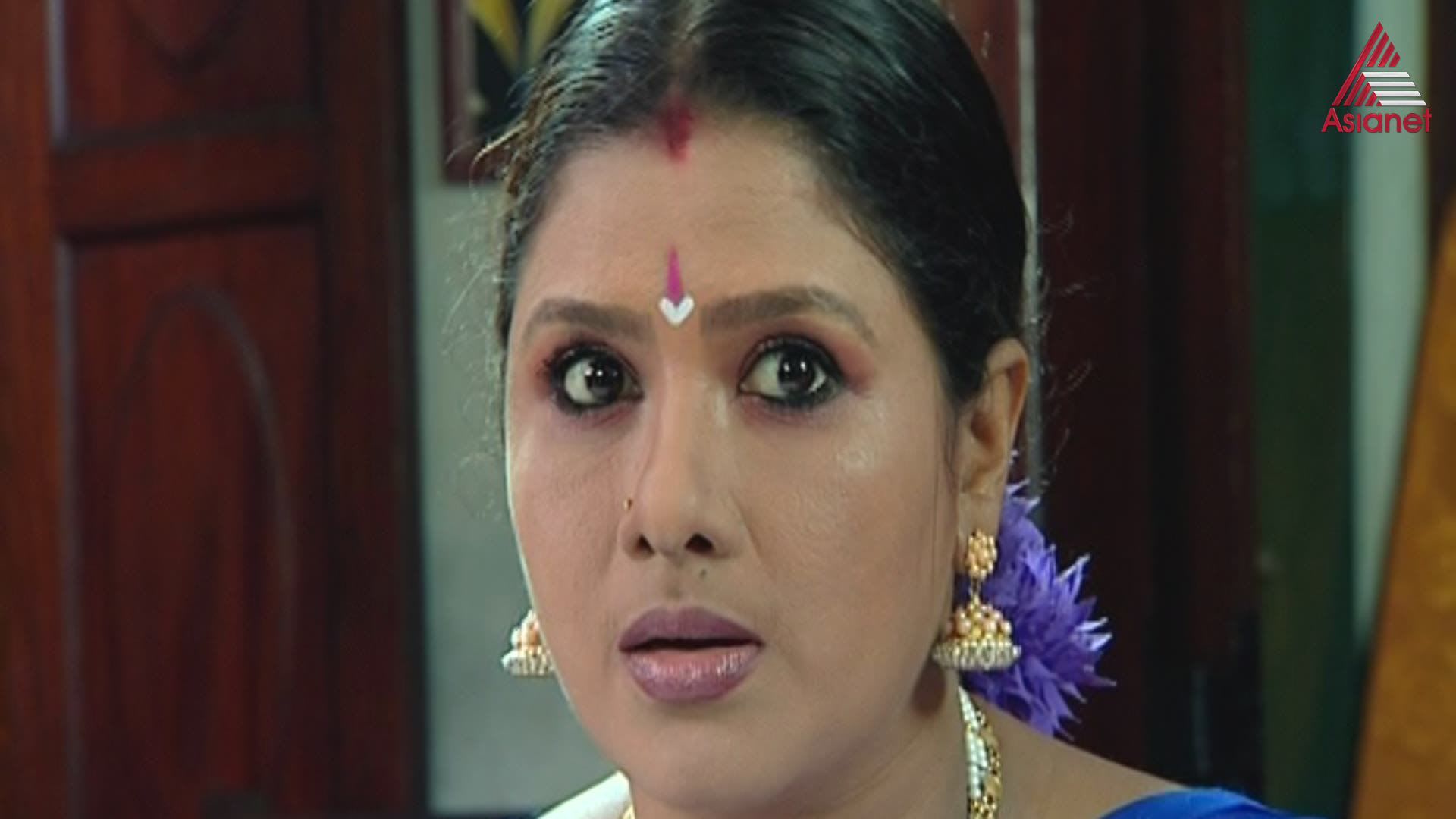Mayavathi visits Urmila s house