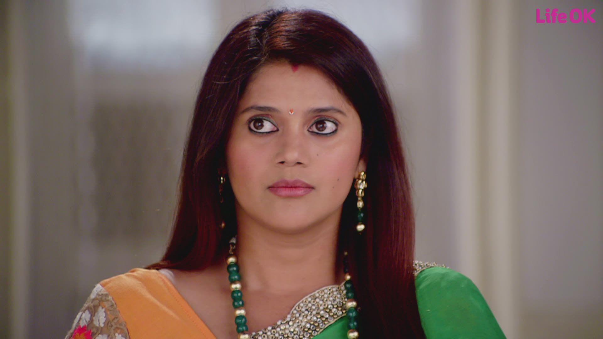 Watch Mere Rang Mein Rangne Waali S6 Episode 5 on JioHotstar