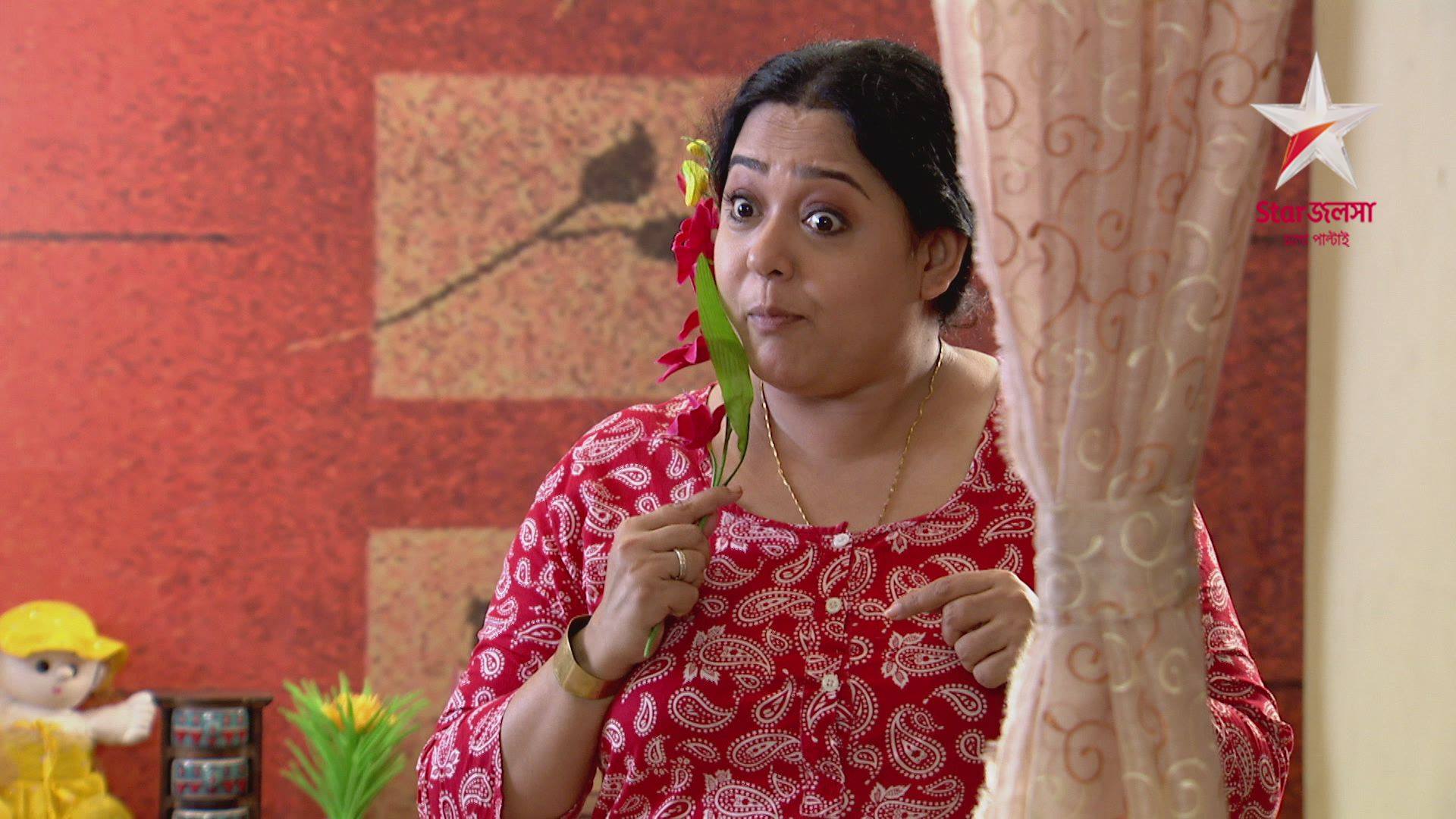 Watch Parijat meets Raja Online