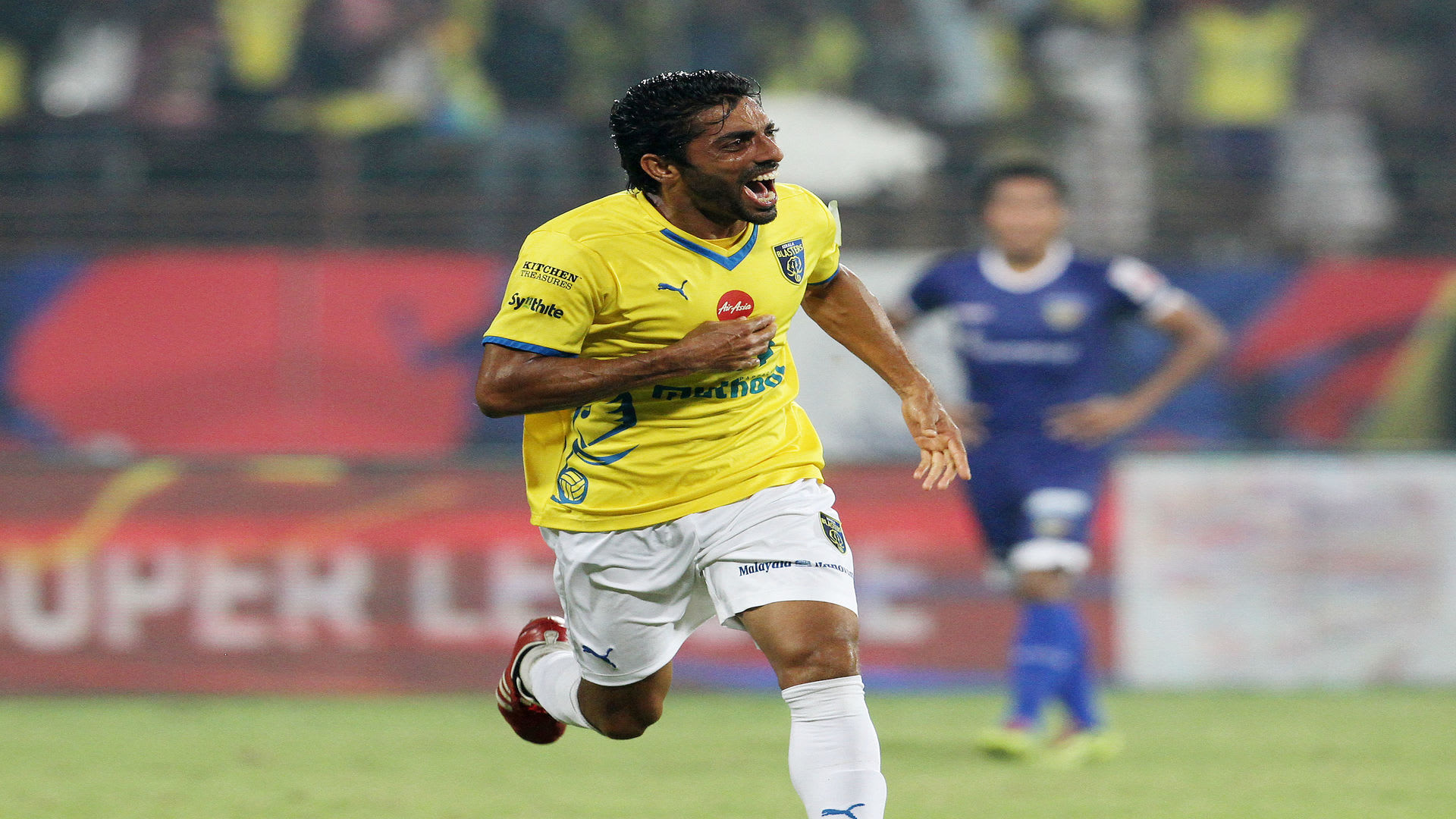 Watch the Best Goals of ISL 2014