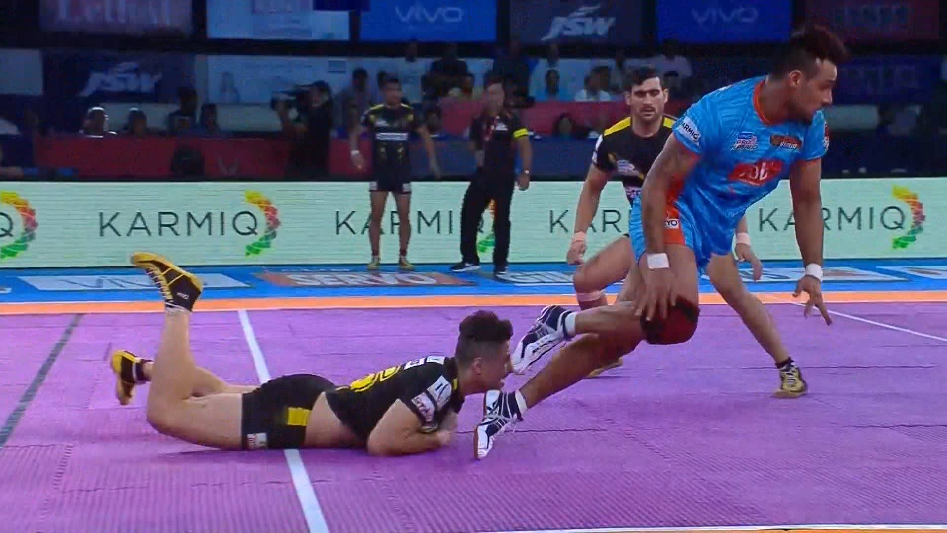 Watch Warriors vs Titans Top Raids Online