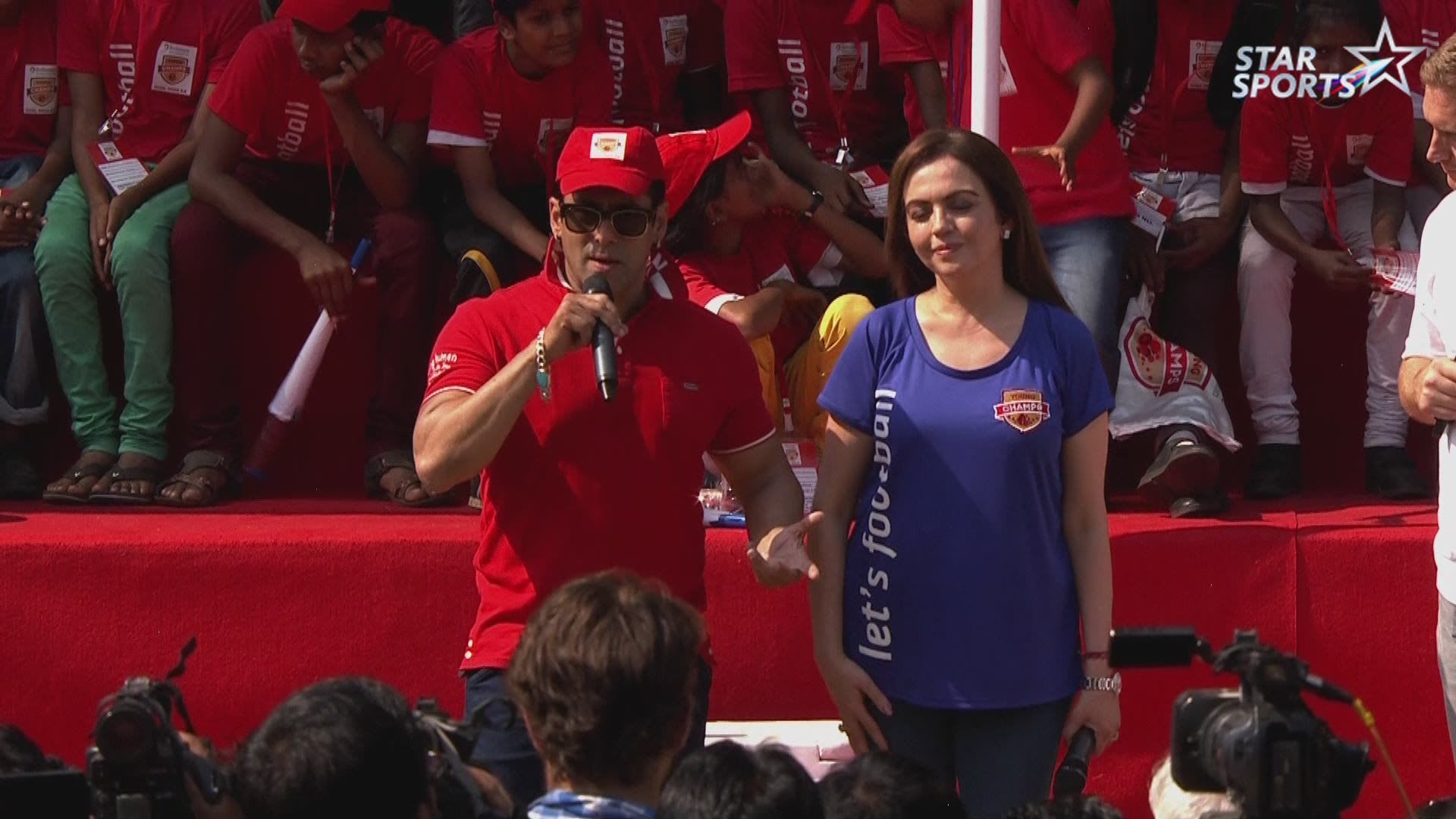 Hero ISL 2014: Mumbai City FC vs Atletico de Kolkata: Nita Ambani launches ISL #grassroots football movement